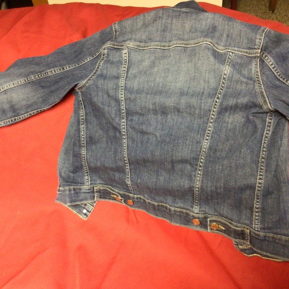 Ladies LEVI Jean jacket - Picture 4 of 4